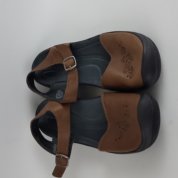 Keen Shoes Keen Brown Leather Embroidered Hiking Sandals Size 1